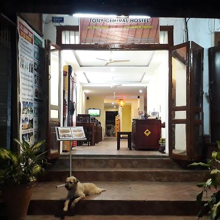 Tony Central Hostel Luang Prabang Exterior foto